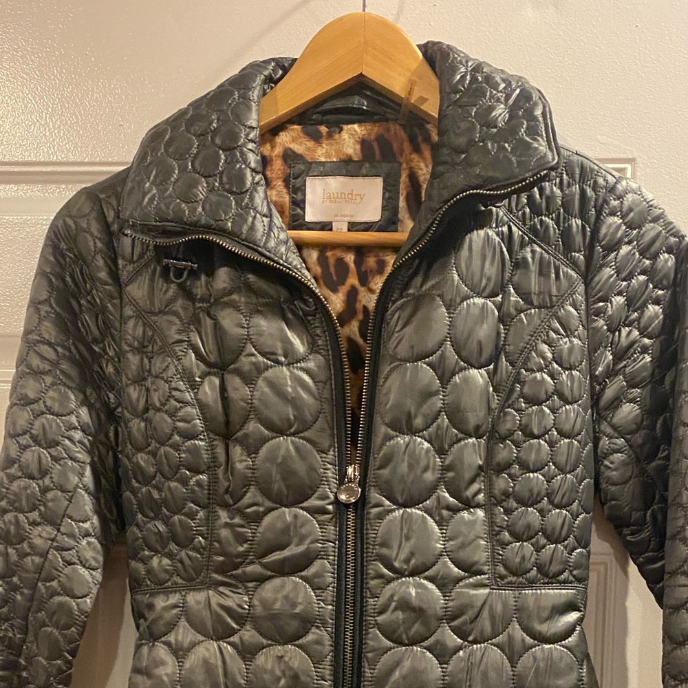 Laundry jacket